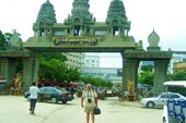 Фото 01 Въезд в Камбоджу